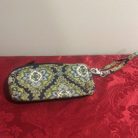 Vera Bradley Cambridge Pattern Wristlet Wallet - Picture 3 of 4
